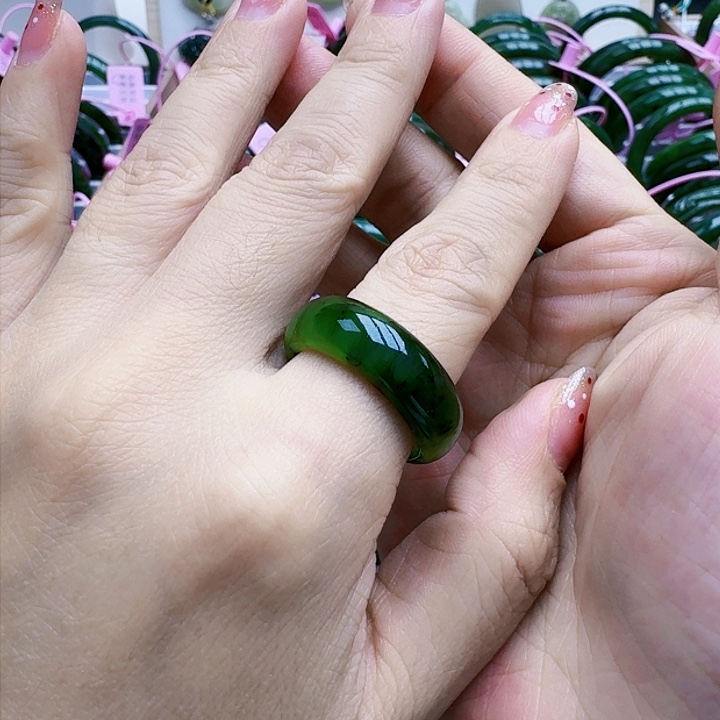 和田玉（碧玉）戒指未镶嵌