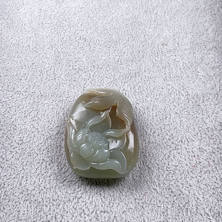 和田玉（糖玉）颈饰未镶嵌十**织