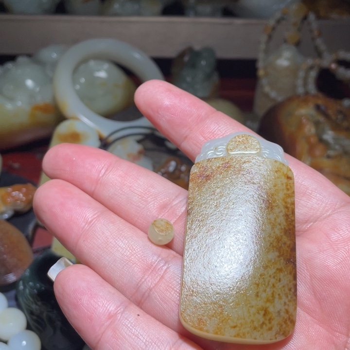 和田玉挂件未镶嵌江****轻