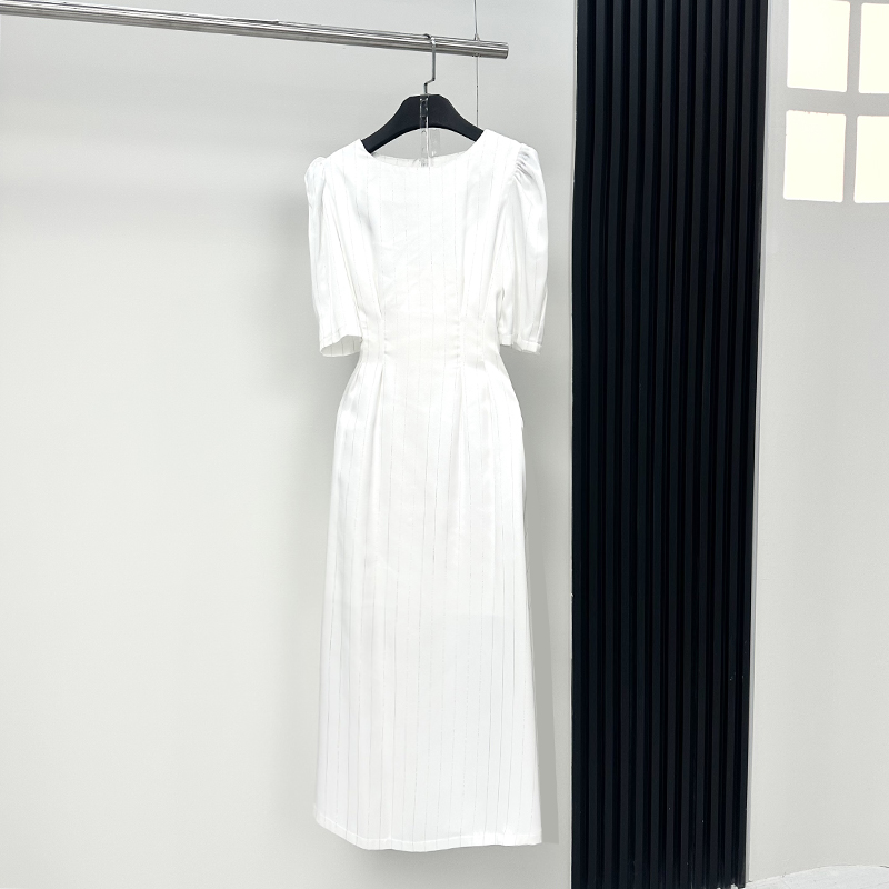 法式泡泡袖白色连衣裙女中长款2025夏季新款时尚名媛修身收腰显瘦