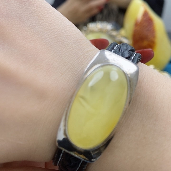 琥珀手镯银S925镶嵌手镯