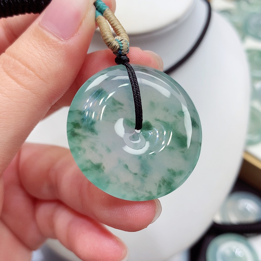 颈饰未镶嵌翡翠翡翠114，32/5.8