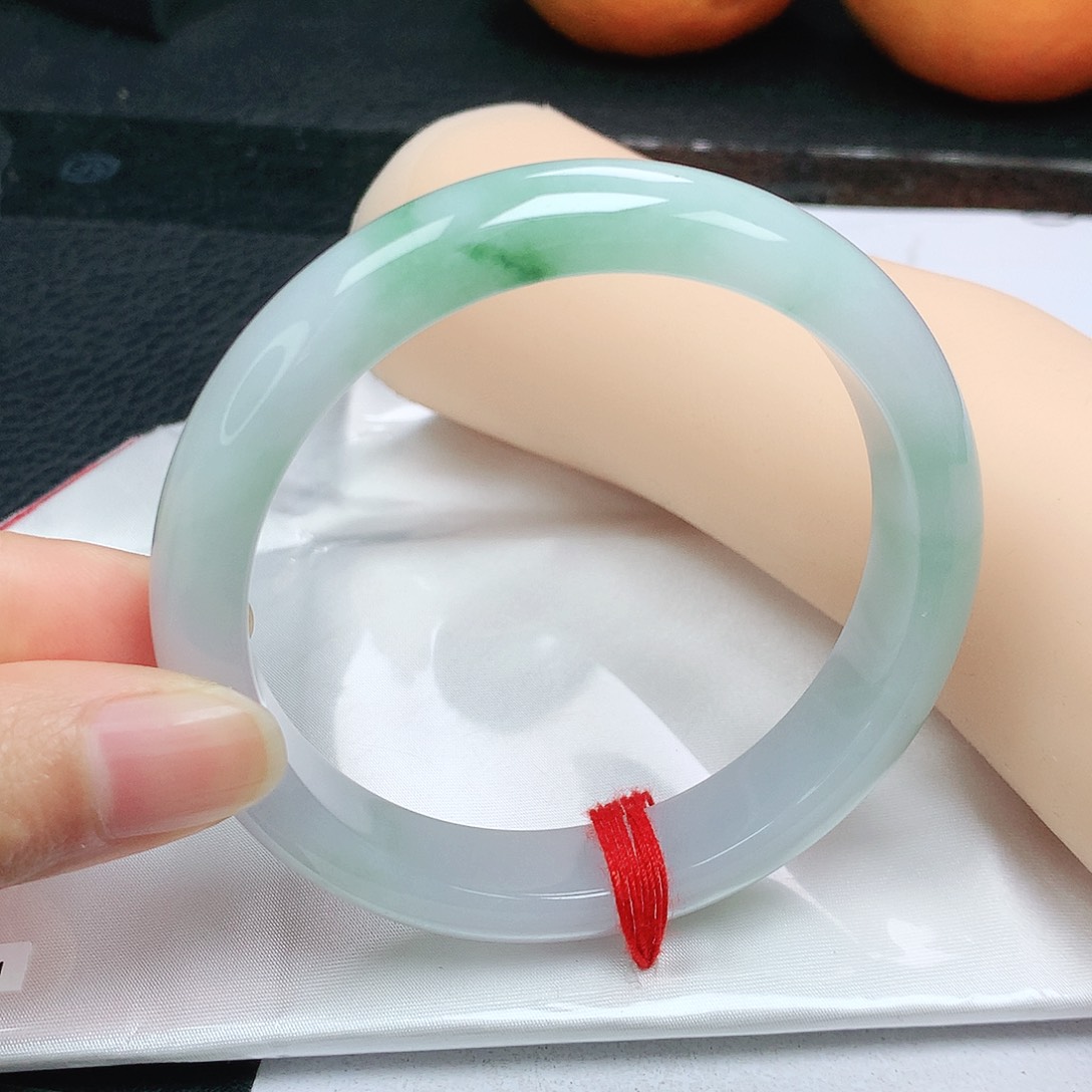 翡翠手镯未镶嵌正61