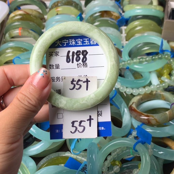 蛇纹石玉未镶嵌手镯6188