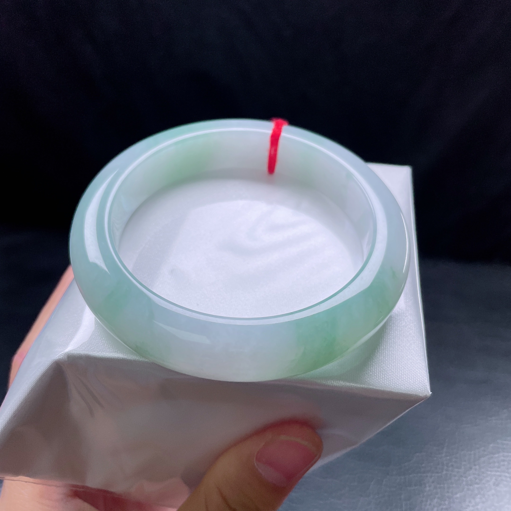 60圈糯化飘花宽边手镯 细纹