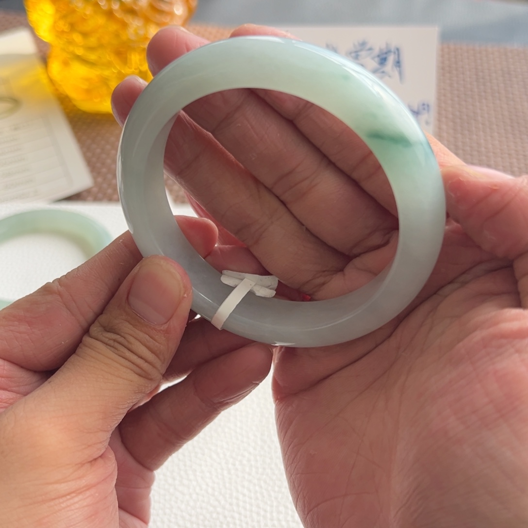 翡翠未镶嵌手镯46号 60