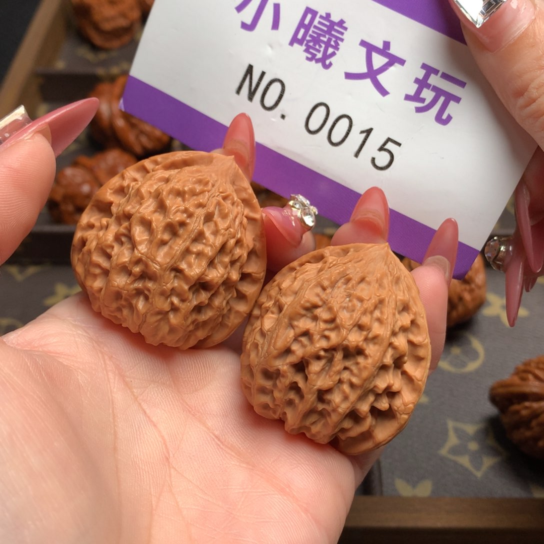 文玩核桃把件39金牛