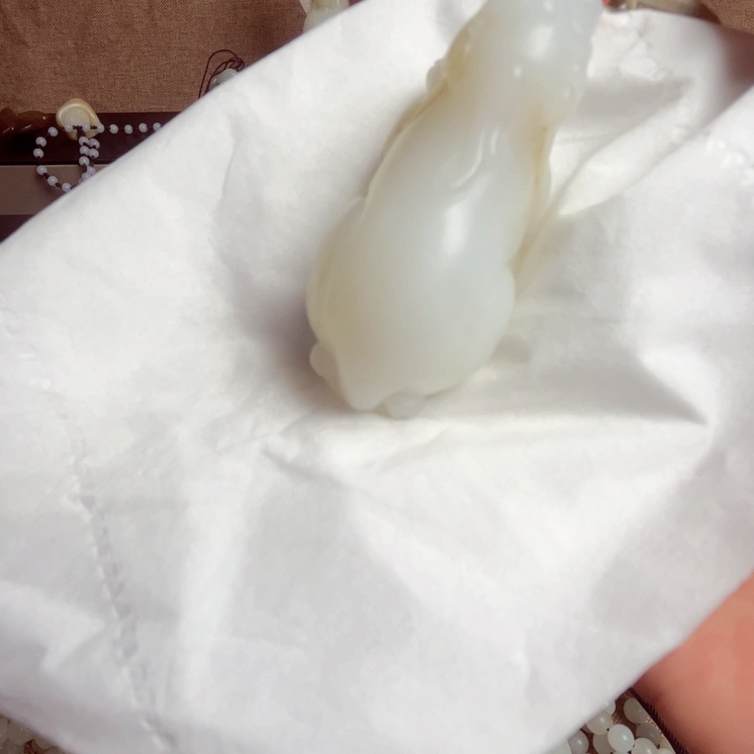 和田玉（糖玉）挂件未镶嵌青****仓