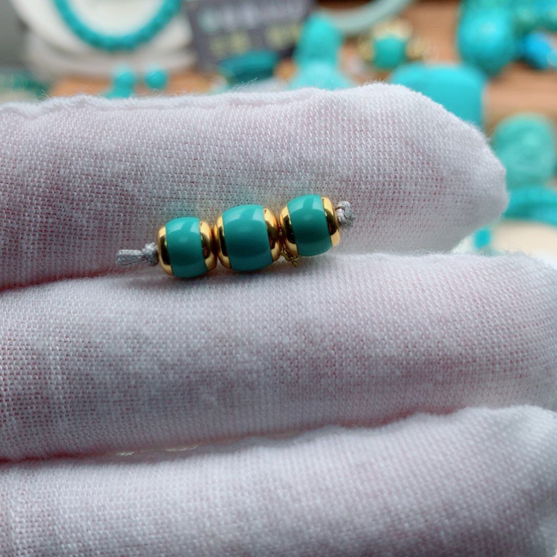 绿松石颈饰18K金镶嵌