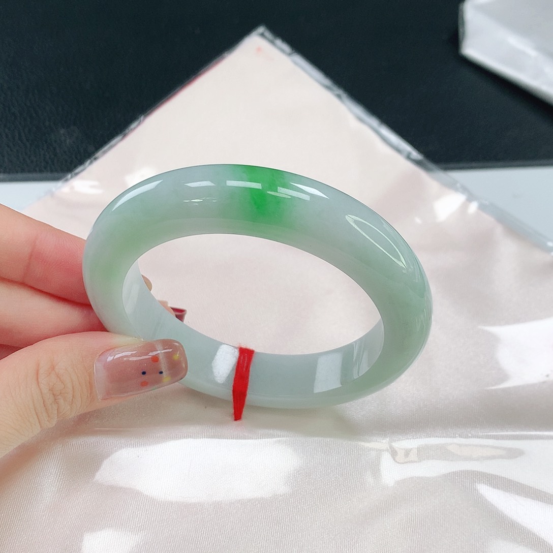 未镶嵌手镯翡翠507