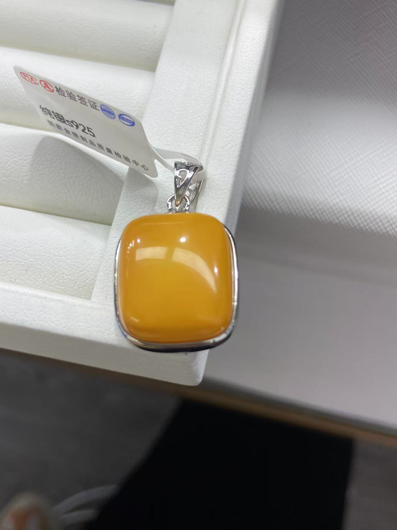 引流款银方糖不含链天然蜜蜡吊坠s925鸡油黄厚款挂件男女