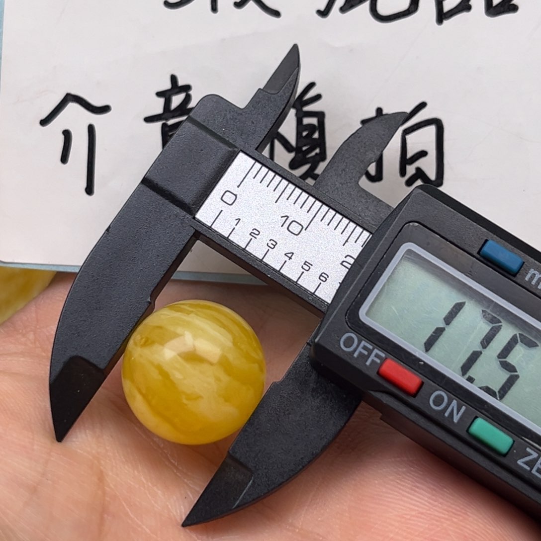 琥珀裸石未镶嵌蜜蜡