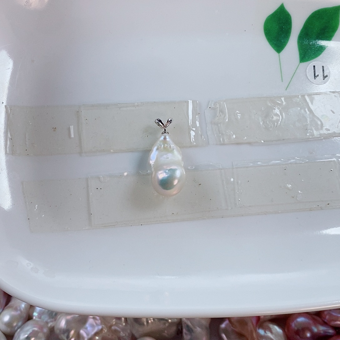 合金无925银配白巴吊坠