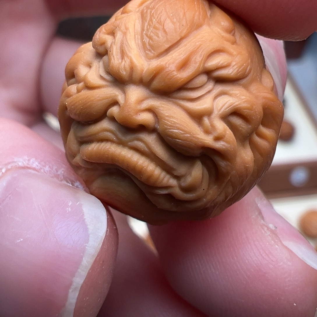 猴头核桃吊坠手修牛佛爷