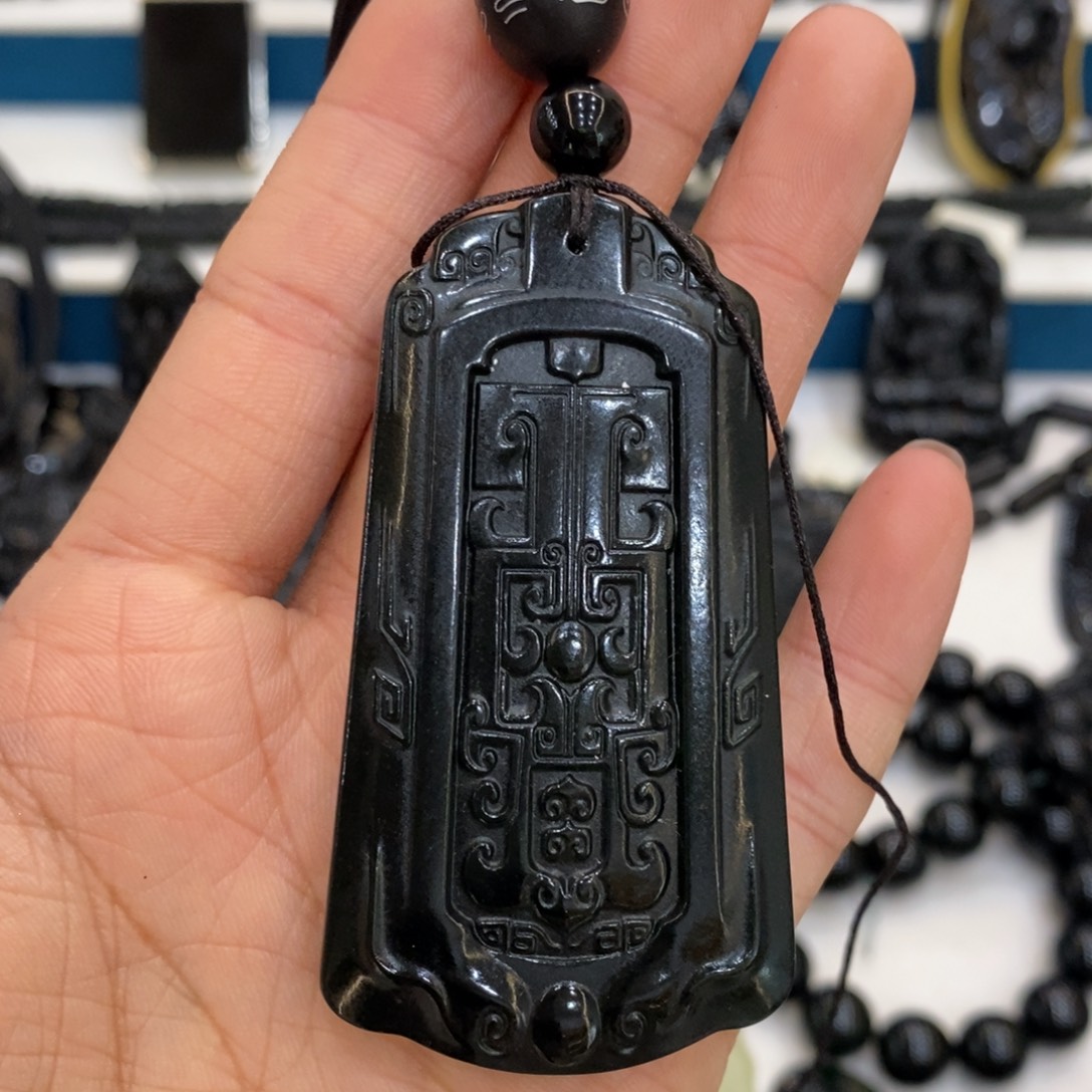 古***玩蛇纹石玉未镶嵌吊坠