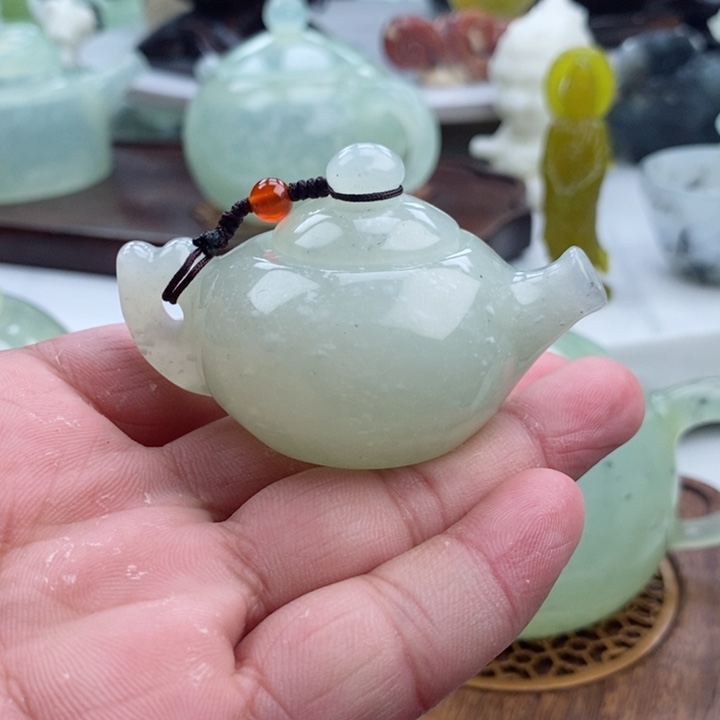 岫玉四大名玉手把壶未镶嵌