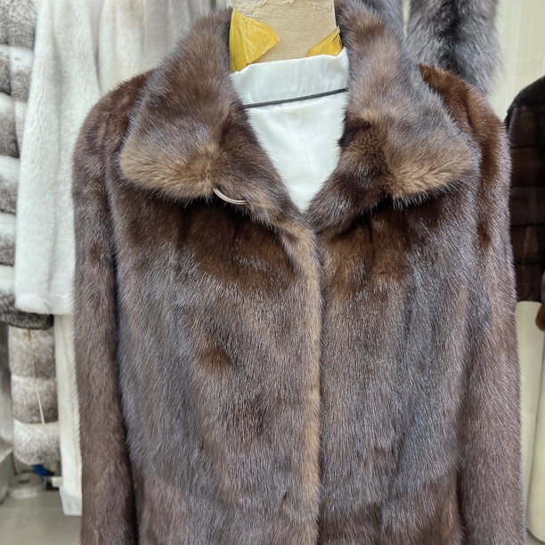 睿宁之家冬季新款立领直身福利款中长款外套女