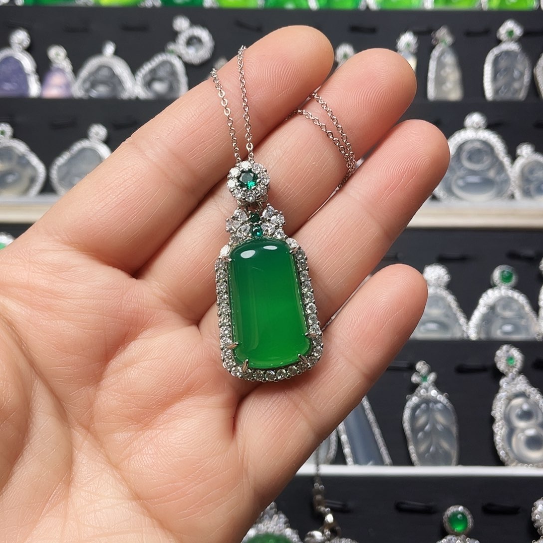 玛瑙/玉髓颈饰合金