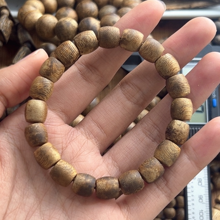 沉香沉香碎屑0.9鼓珠7.5