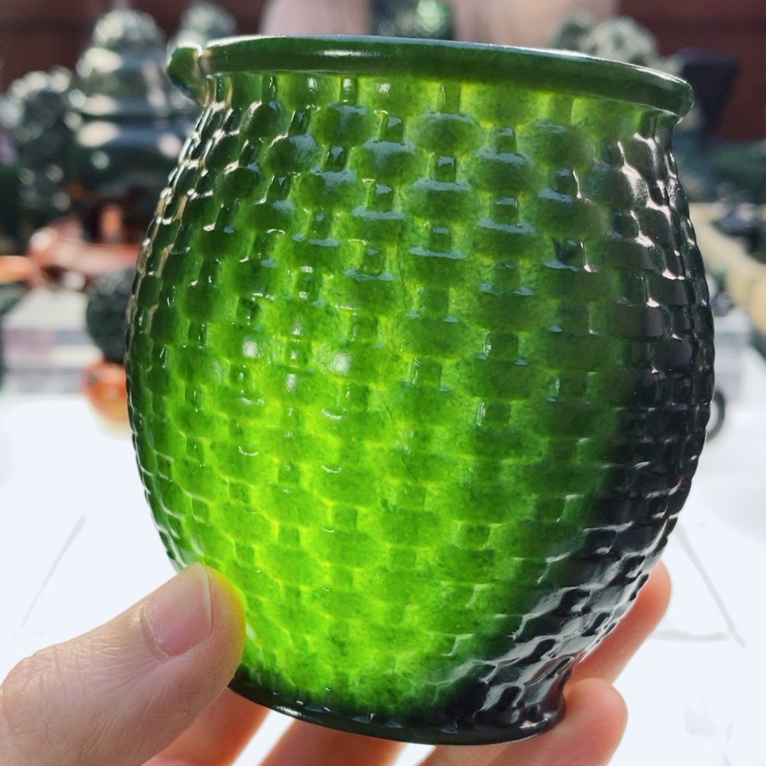 和田玉（青玉）摆件未镶嵌微瑕