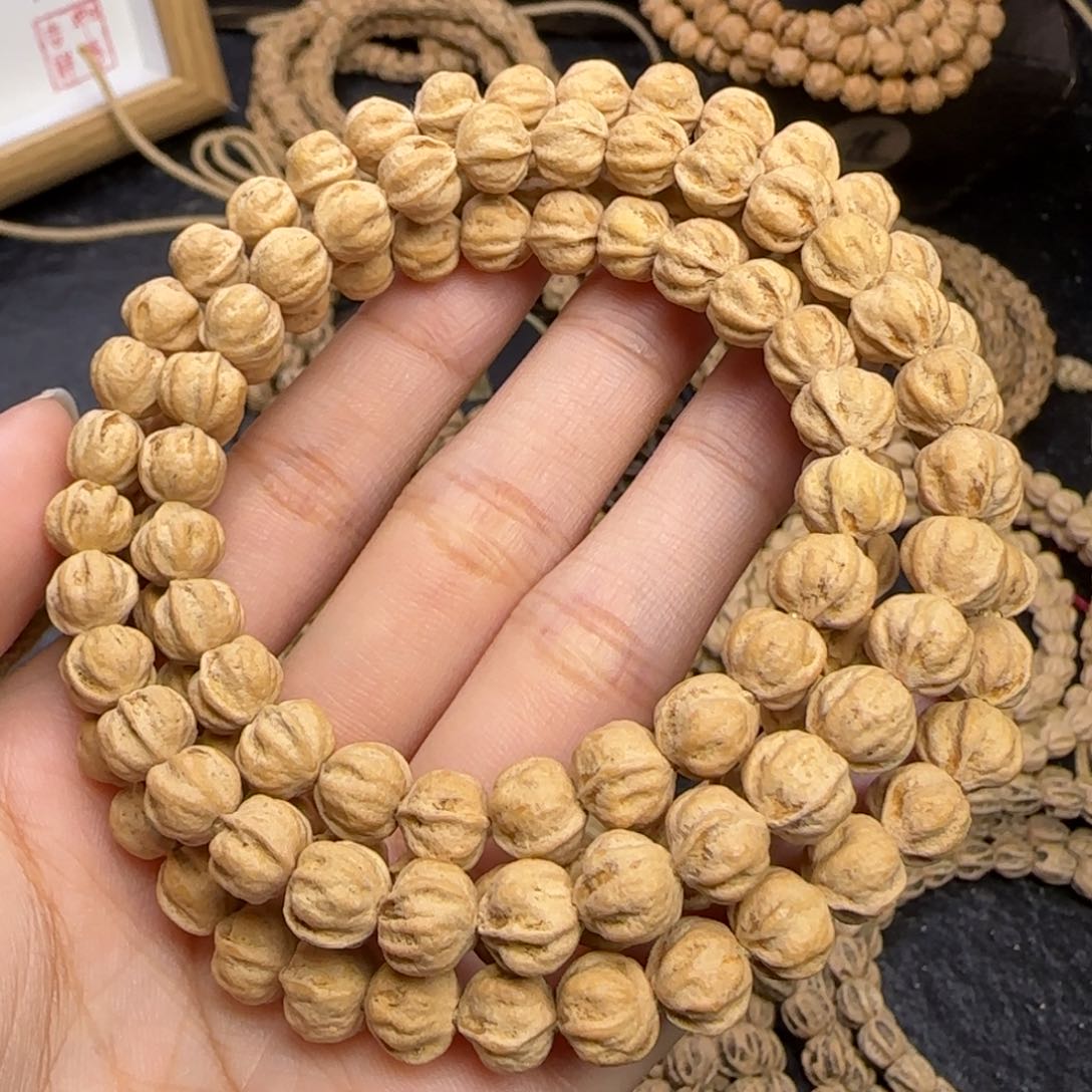 柏香籽/百香籽吊坠～