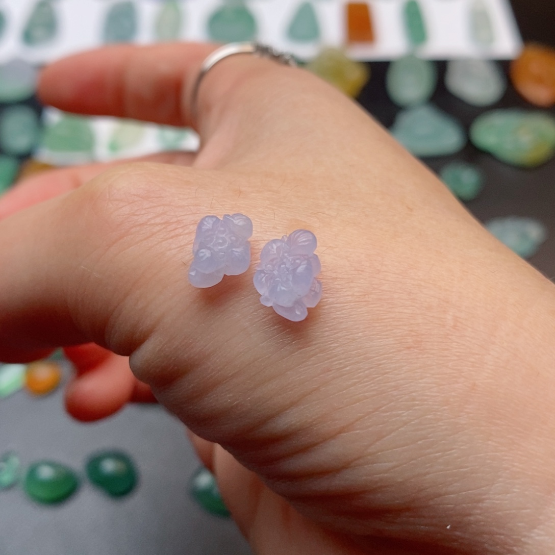 定制翡翠未镶嵌荷花