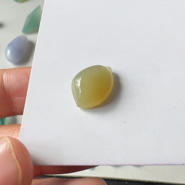 定制翡翠未镶嵌桃子