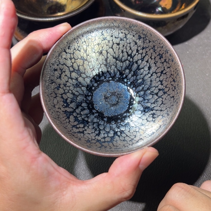 茶盏好想和她谈心聊
