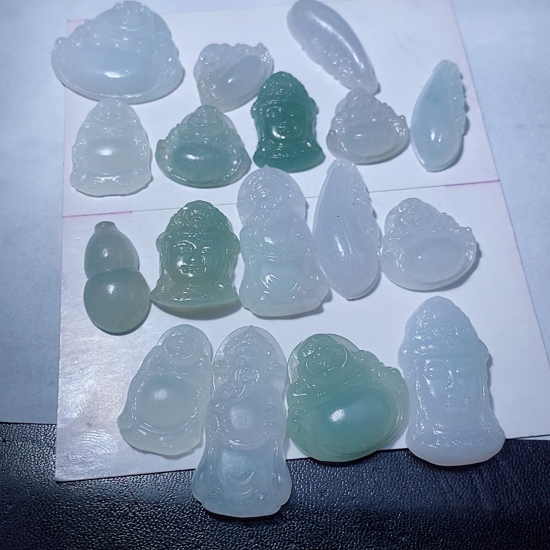 冯***！未镶嵌定制翡翠翡翠
