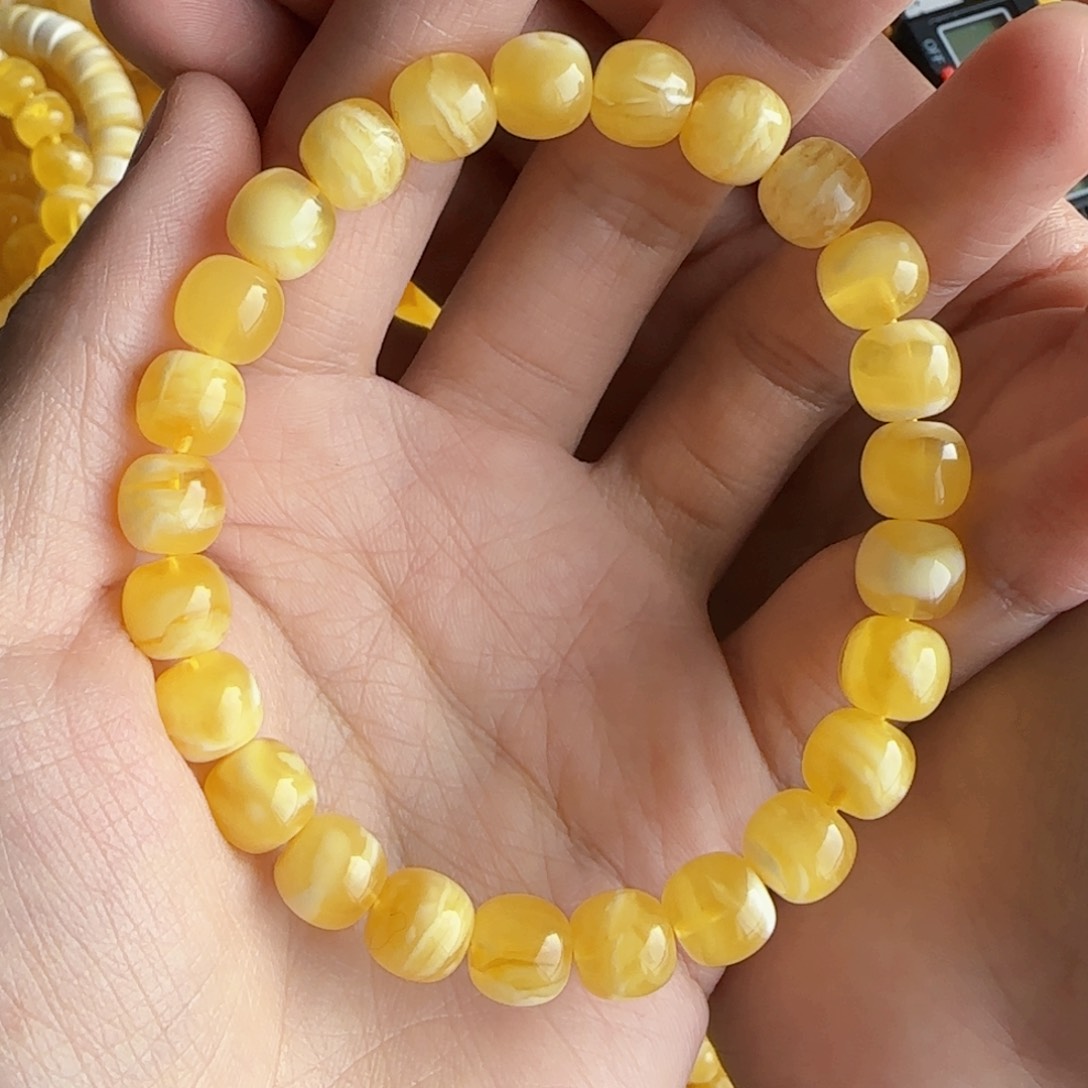 蜜蜡裸石未镶嵌蜜蜡