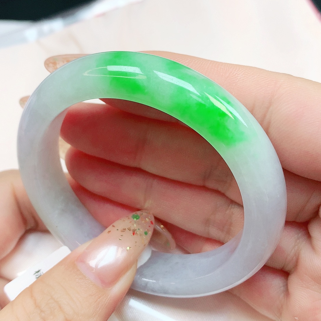 翡翠未镶嵌手镯抖音295