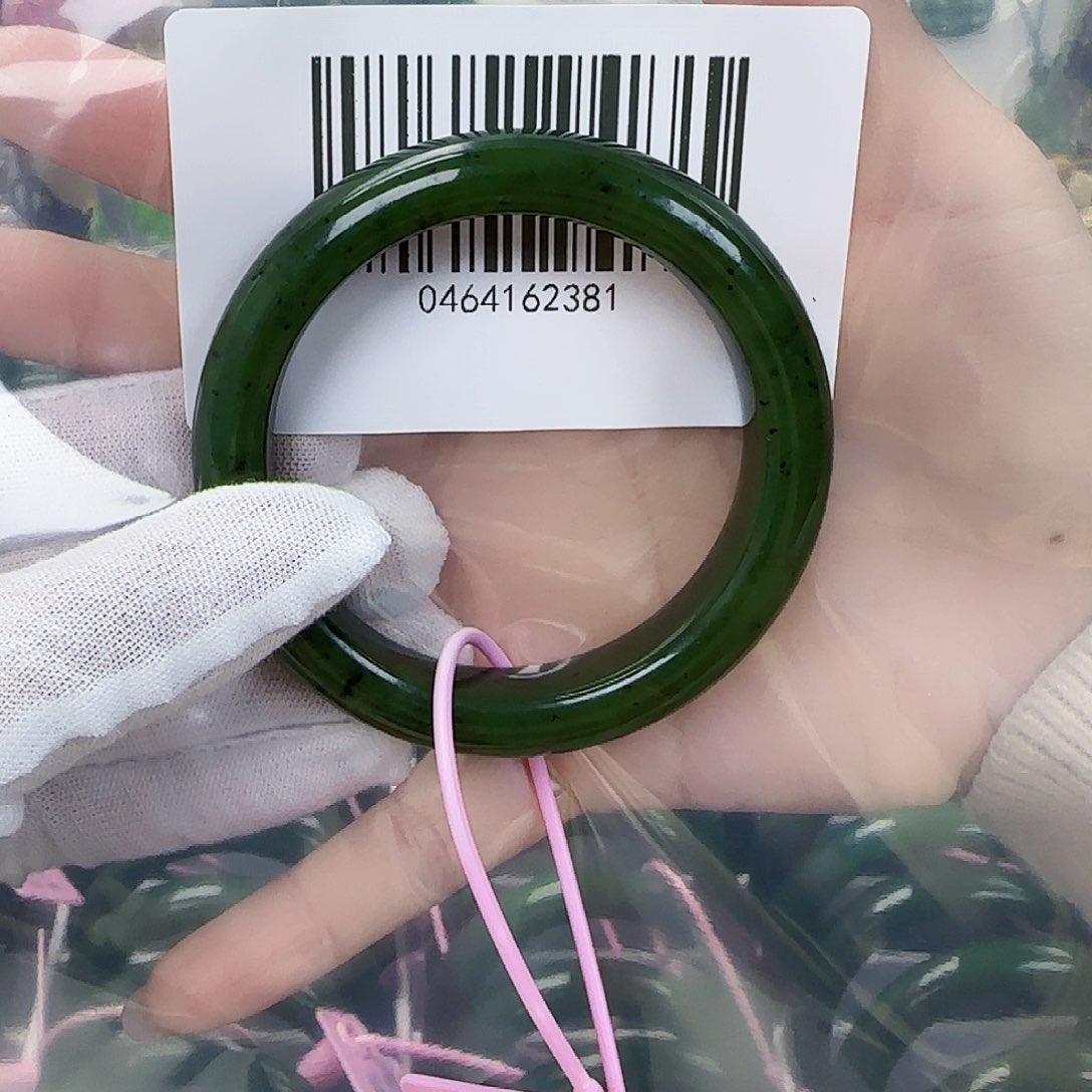 和田玉（碧玉）手镯未镶嵌56