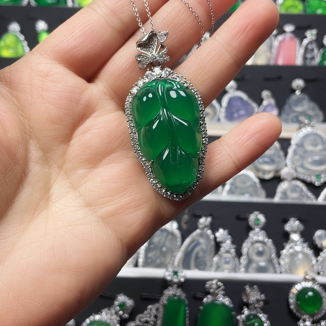 玛瑙/玉髓颈饰合金