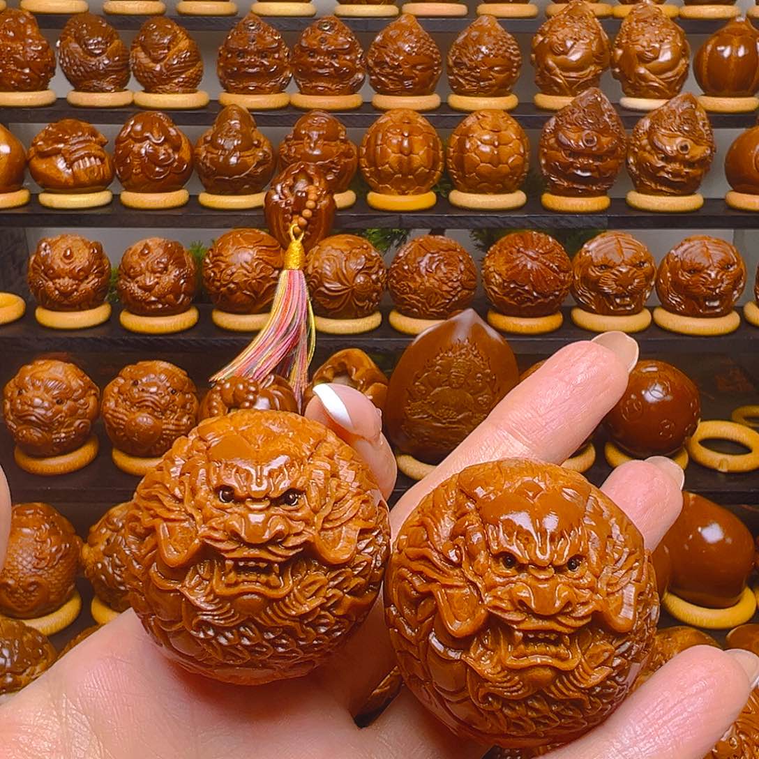 白***昼手串/手链橄榄核龙球大尺一对