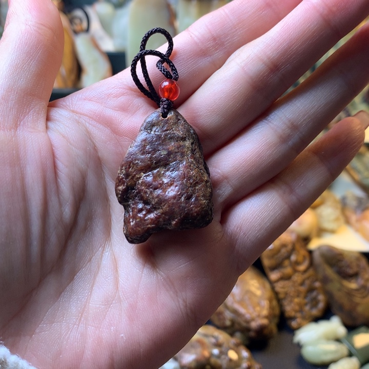 岫岩河磨玉（透闪石质玉）手链未镶嵌