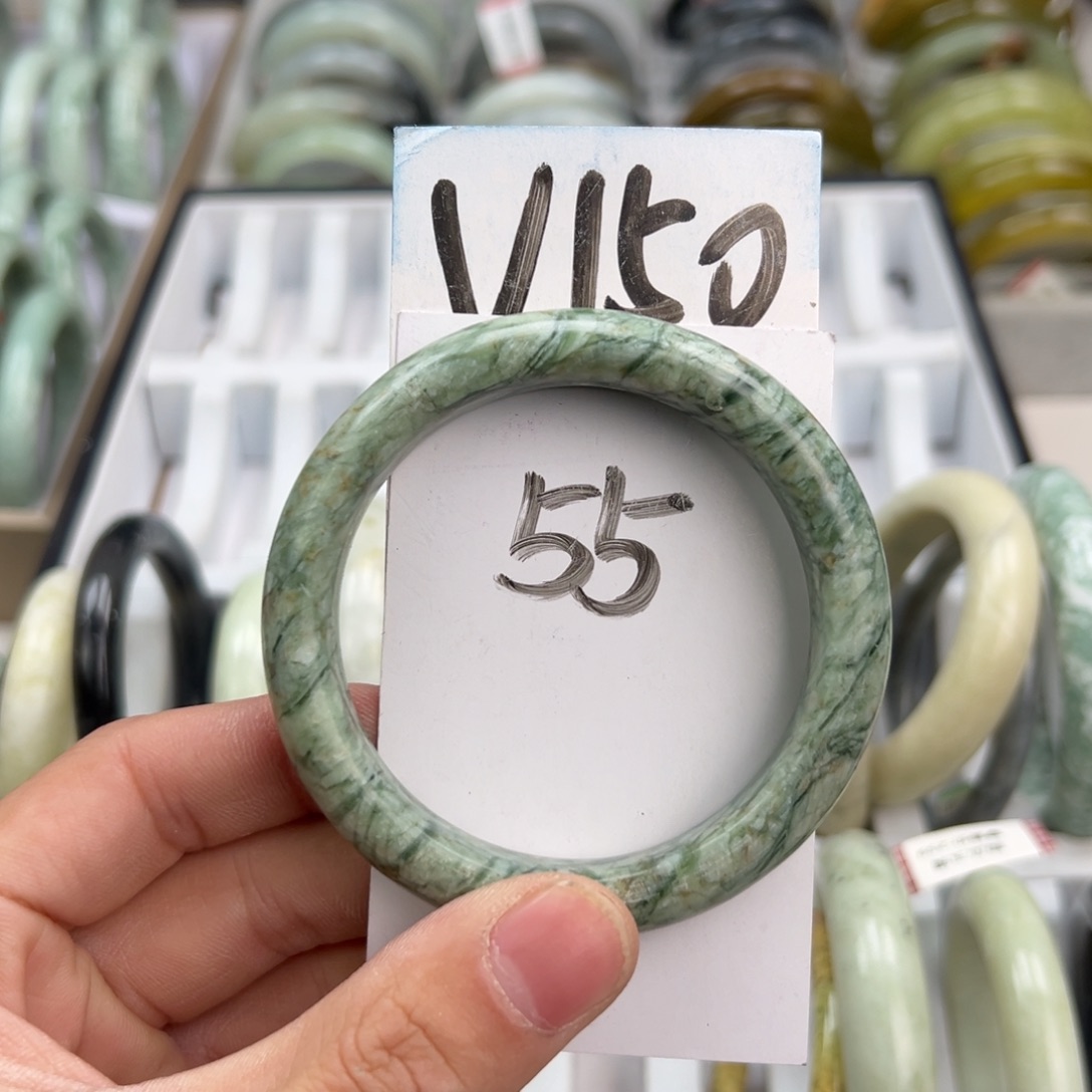 岫玉手镯未镶嵌天然岫玉微瑕