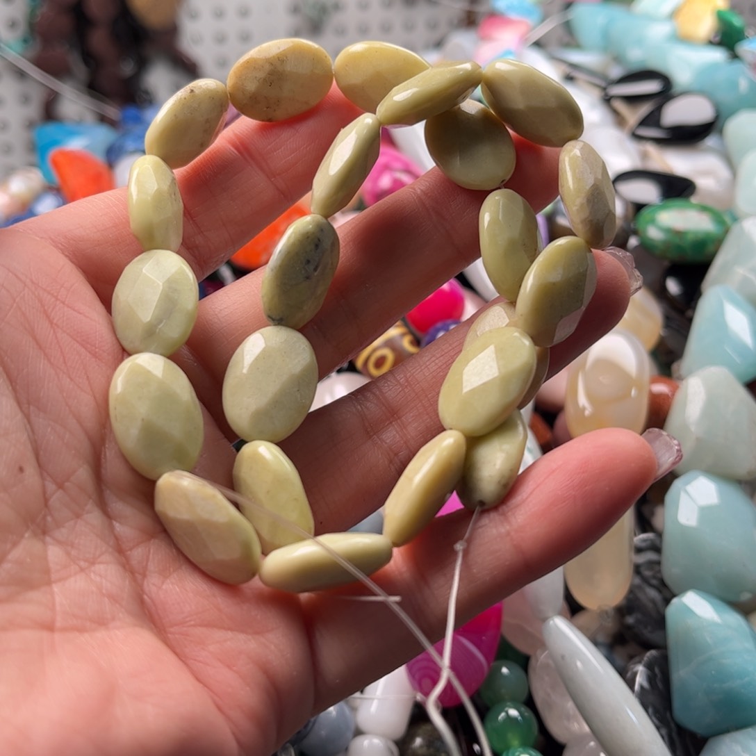 石英质玉珠宝奇石未镶嵌图