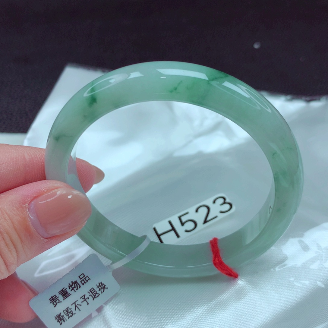 翡翠手镯未镶嵌手镯88