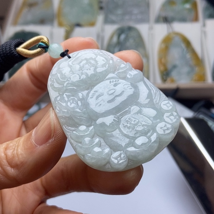 翡翠未镶嵌颈饰翡翠