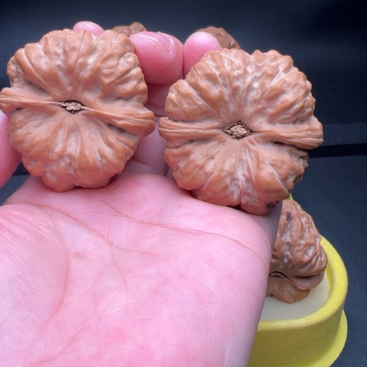 冰***茶文玩核桃吊坠文玩得很