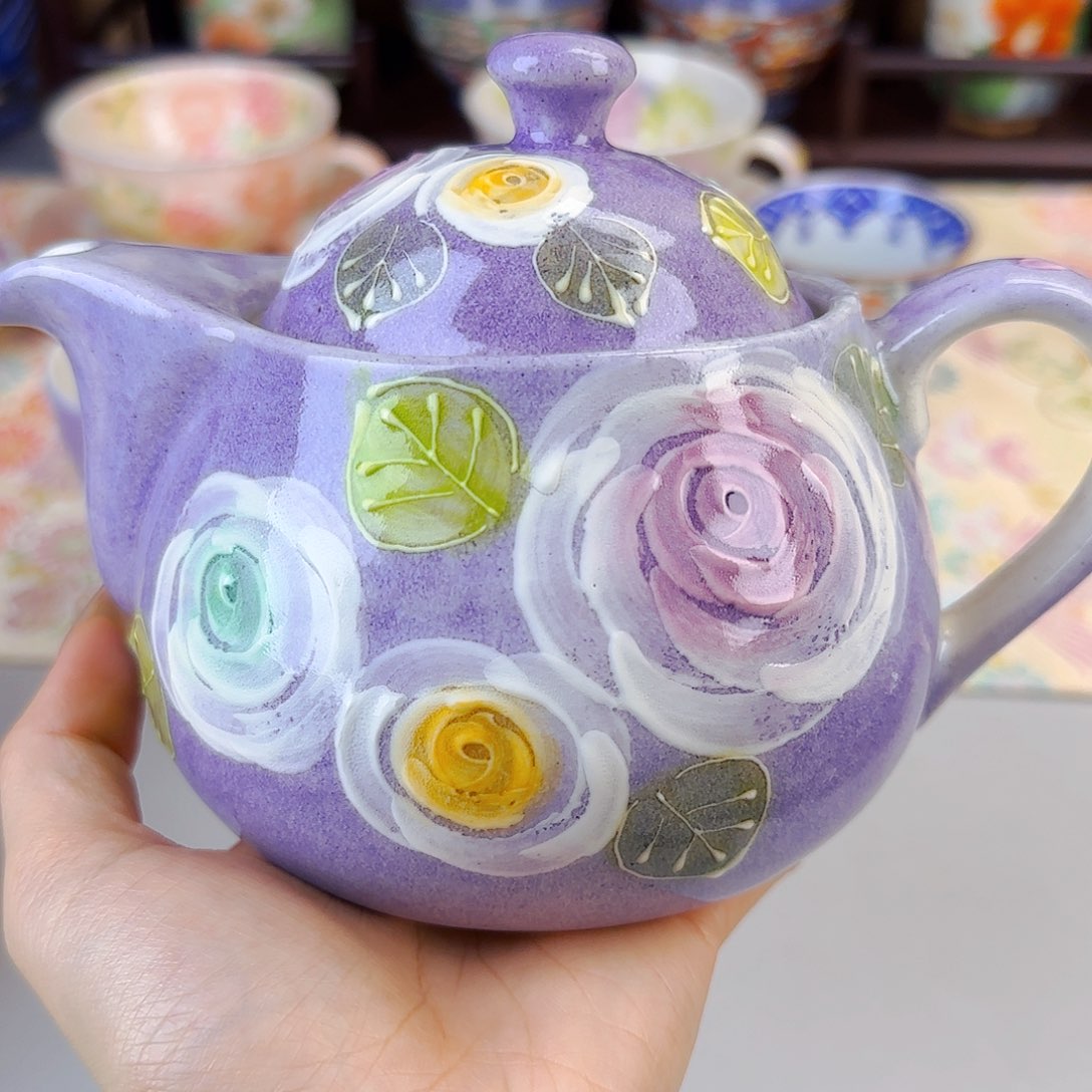 他家茶具瓷器真美！！