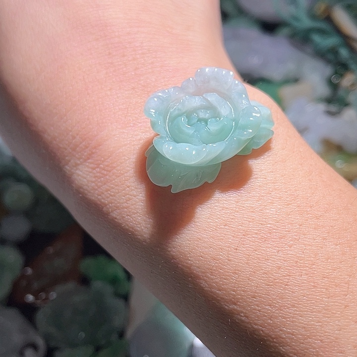 颈饰未镶嵌翡翠天