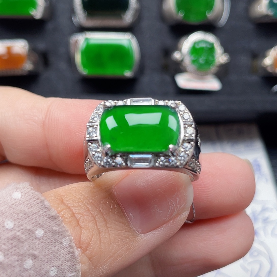 翡翠戒指银S925镶嵌天然a货翡翠没运费险3516