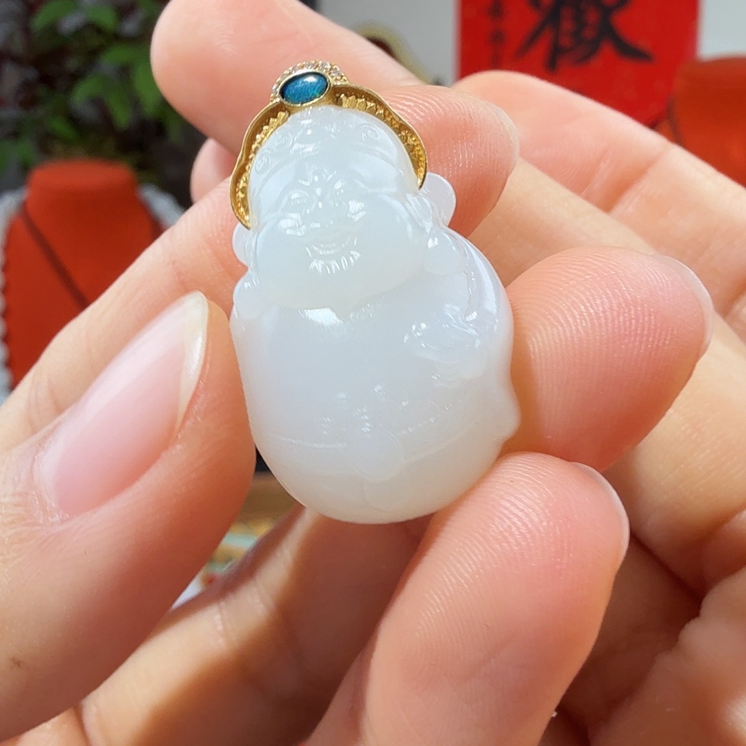 和田玉18K金镶嵌颈饰