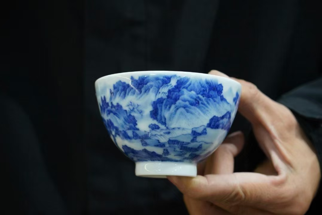 付辉华制手绘青花山水陶瓷鸡心杯景德镇功夫茶杯