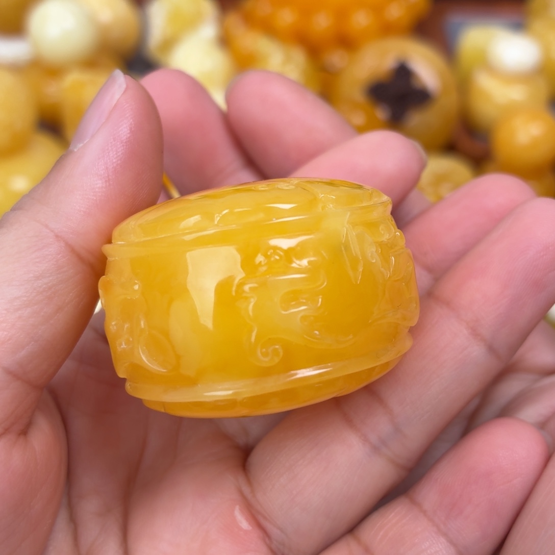 蜜蜡未镶嵌吊坠(不含链)六字箴言扣