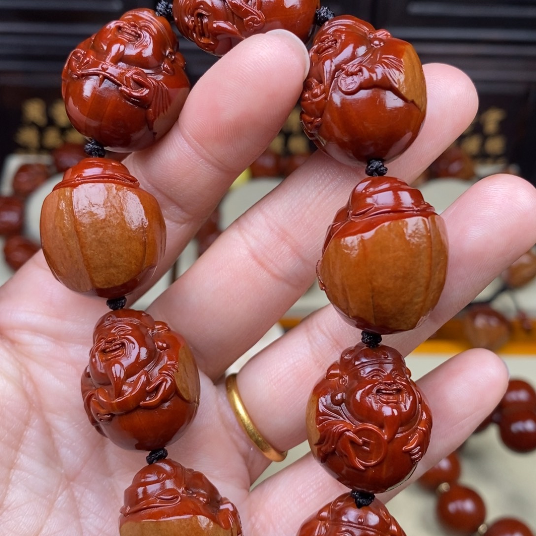 冲***冲吊坠橄榄核八宝财神