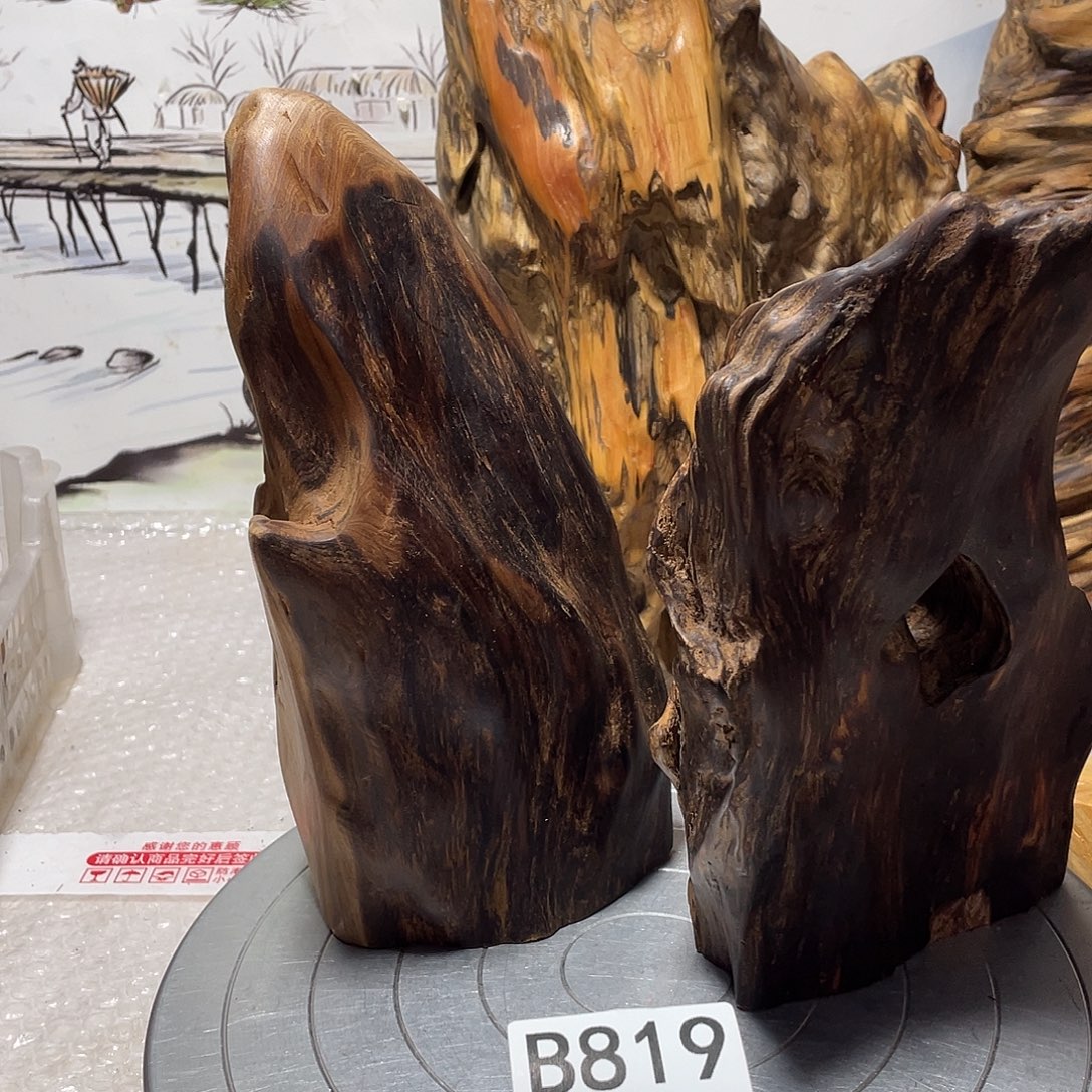 亲***贝玉木（非红木类）土沉香香木摆件