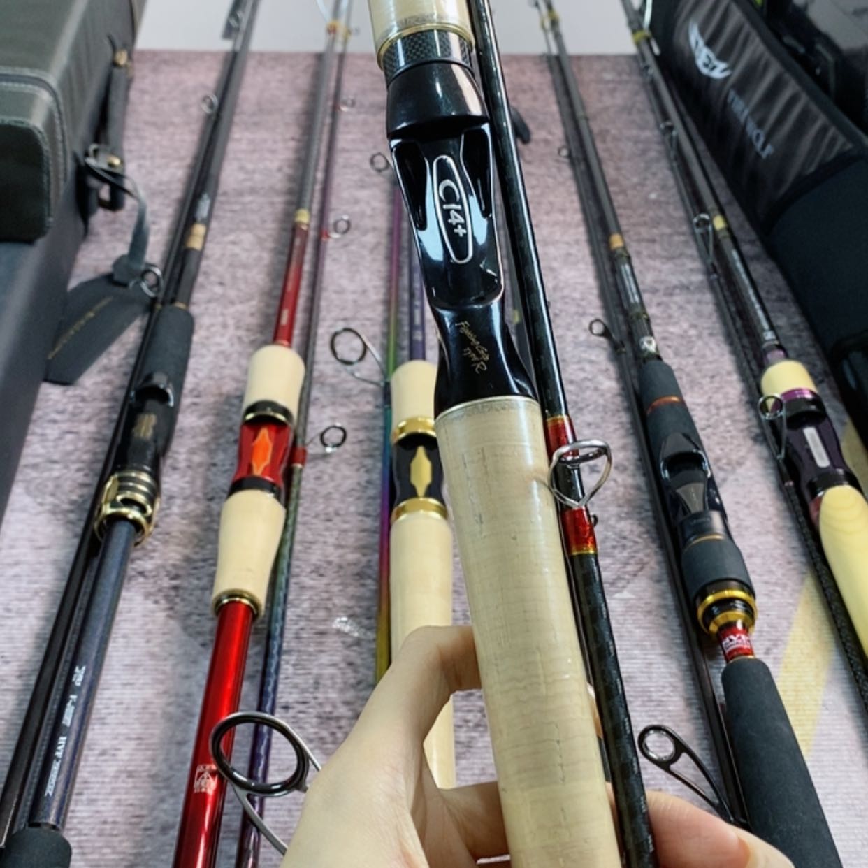 【闪购商品】用****7两节路亚杆