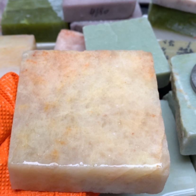 【闪购商品】石英质玉未镶嵌手镯